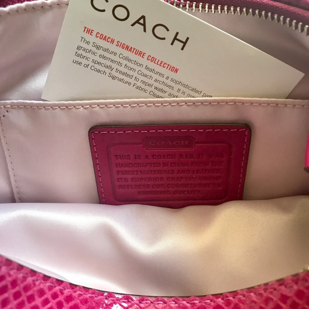 Coach Mini Purse 👜 - Picture 6 of 8